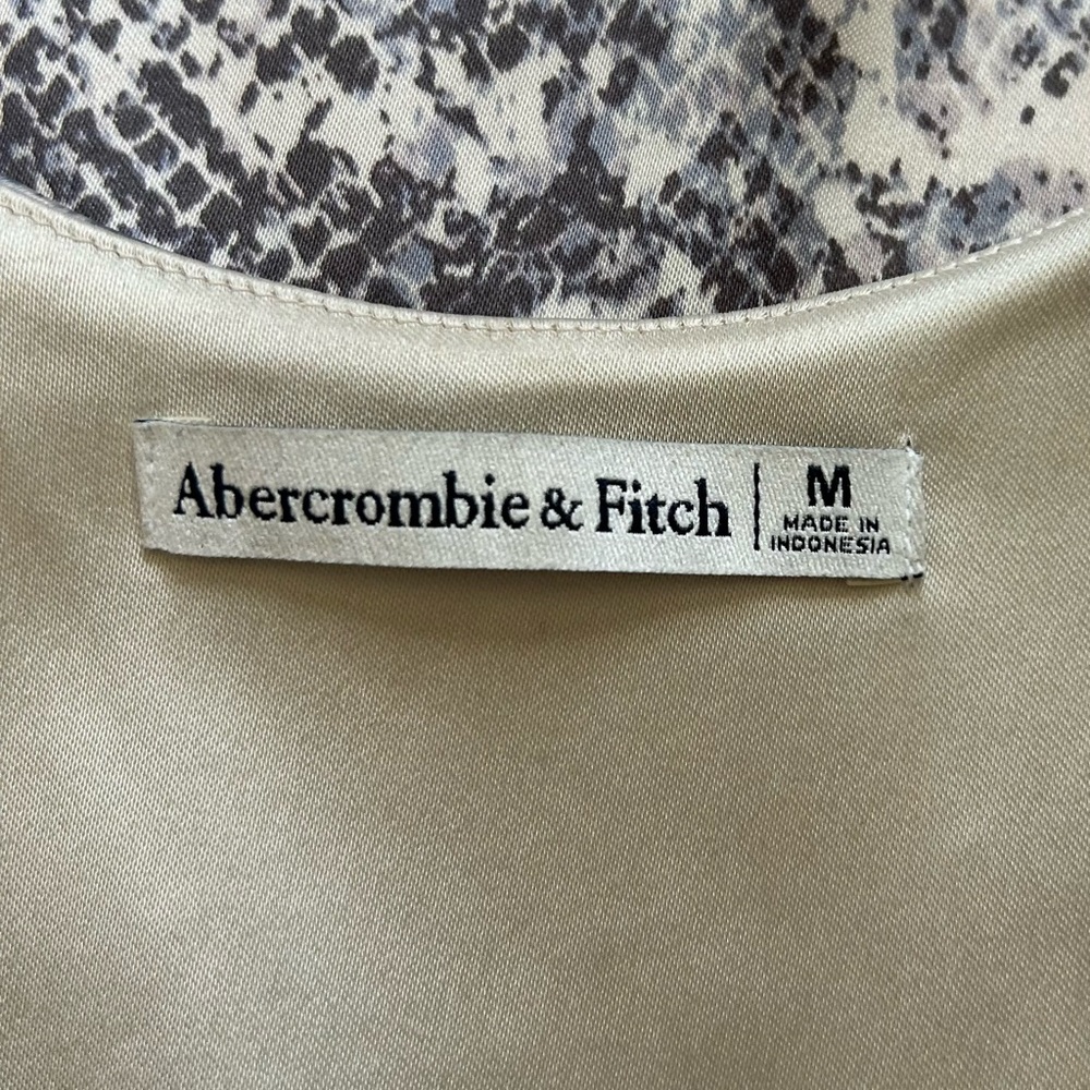 Abercrombie & Fitch Satin Sculpt Shell Top (Snakeskin) - Picture 6 of 8